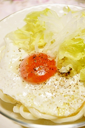 目玉焼き乗せ、うどん♪