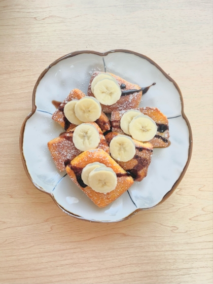 こんにちは♡
昼食に頂きました(^-^)
カフェのフレンチトーストのようです。とっても美味しい〜･:*+.幸せランチ…有難うございました♬