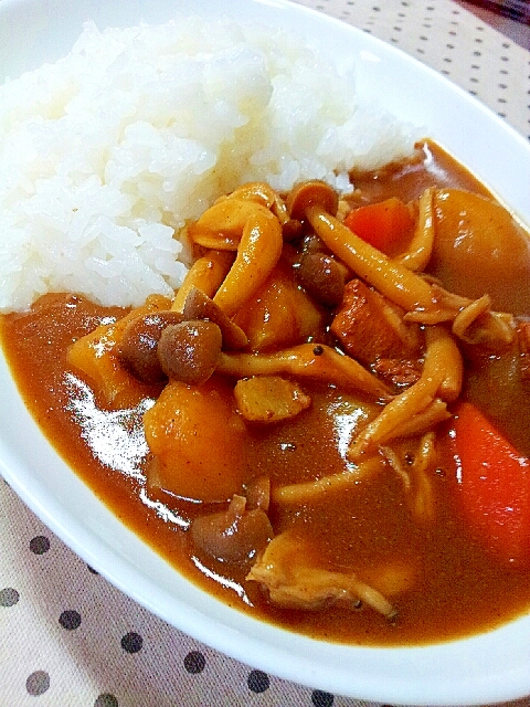 ✿しめじたっぷり❤カレーライス