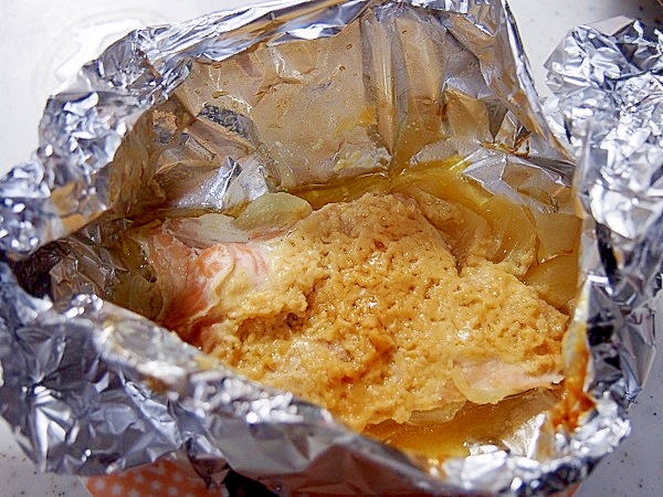 鮭の味噌マヨネーズホイル焼き