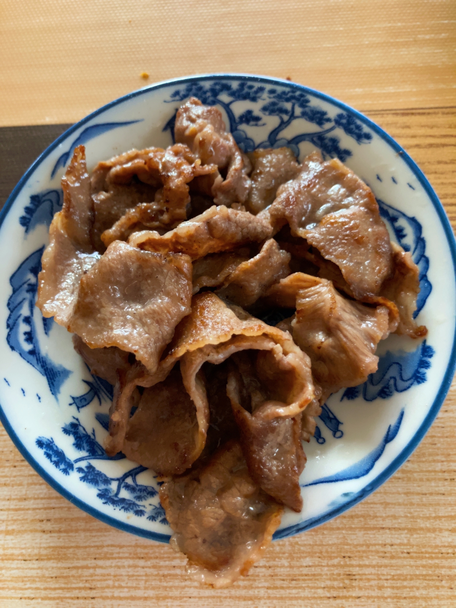 牛肉のごま油炒め