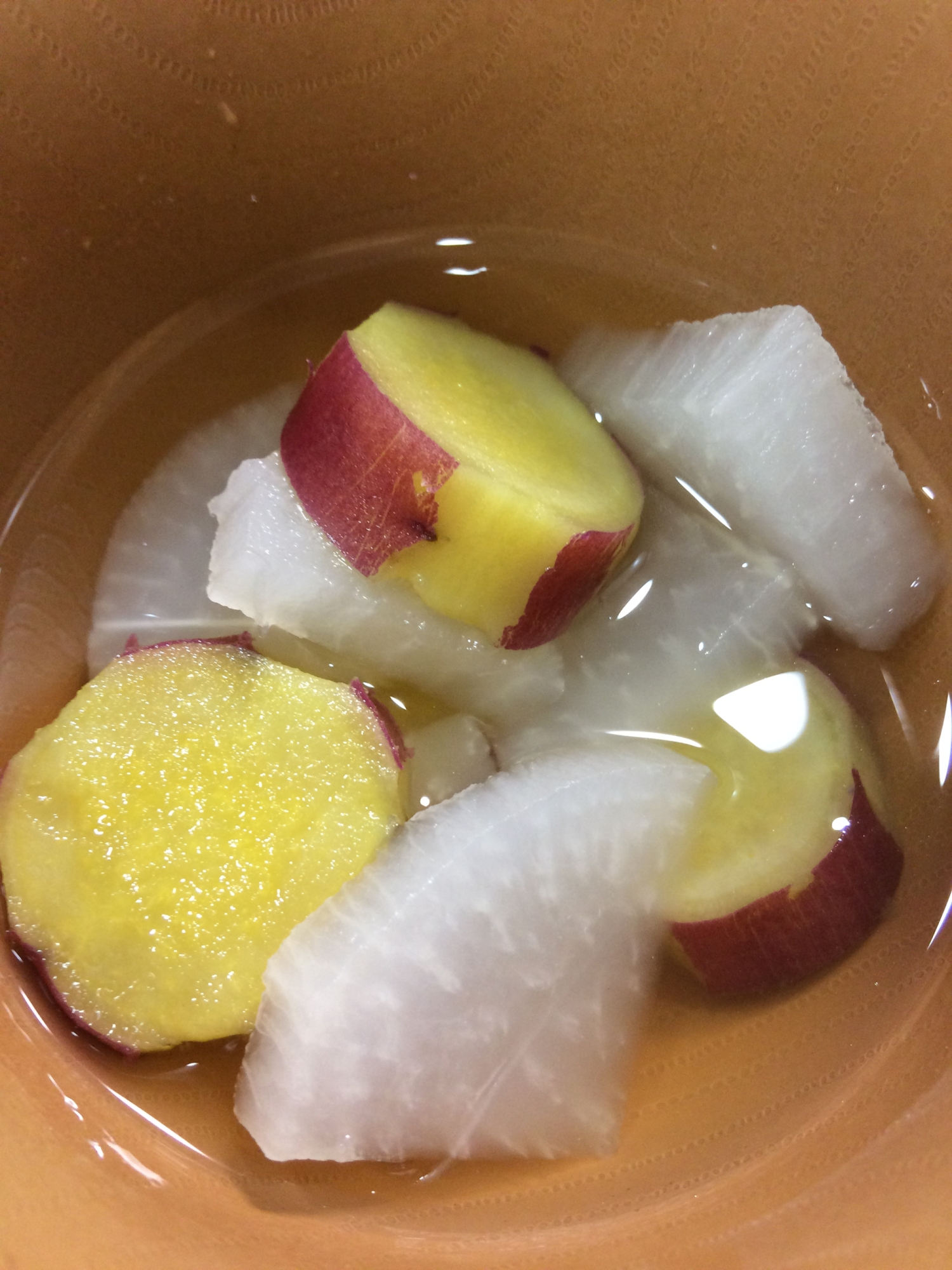 サツマイモとダイコンのエスニック風スープ☆