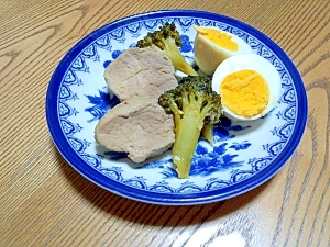 簡単、お肉も柔らかく　豚ひれ肉のすっぱ煮