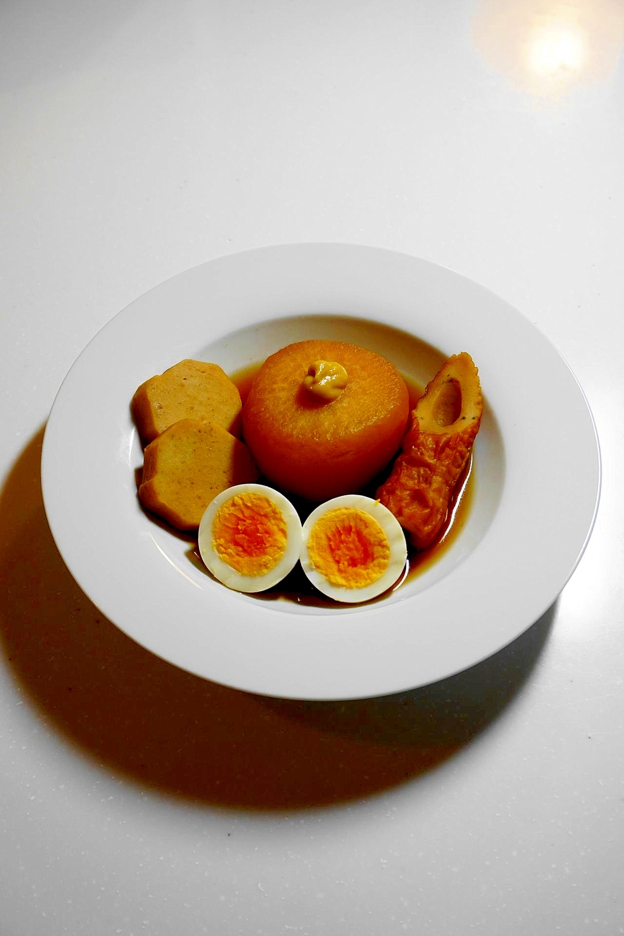 究極の染み染み!大根と竹輪とすじ鉾と卵のおでん