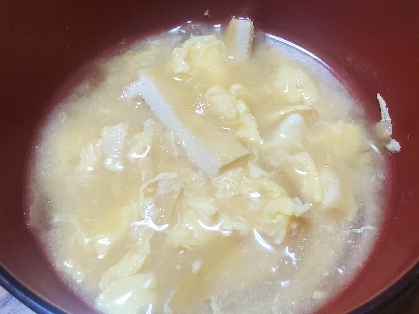 玉ねぎと卵と油揚げの味噌汁