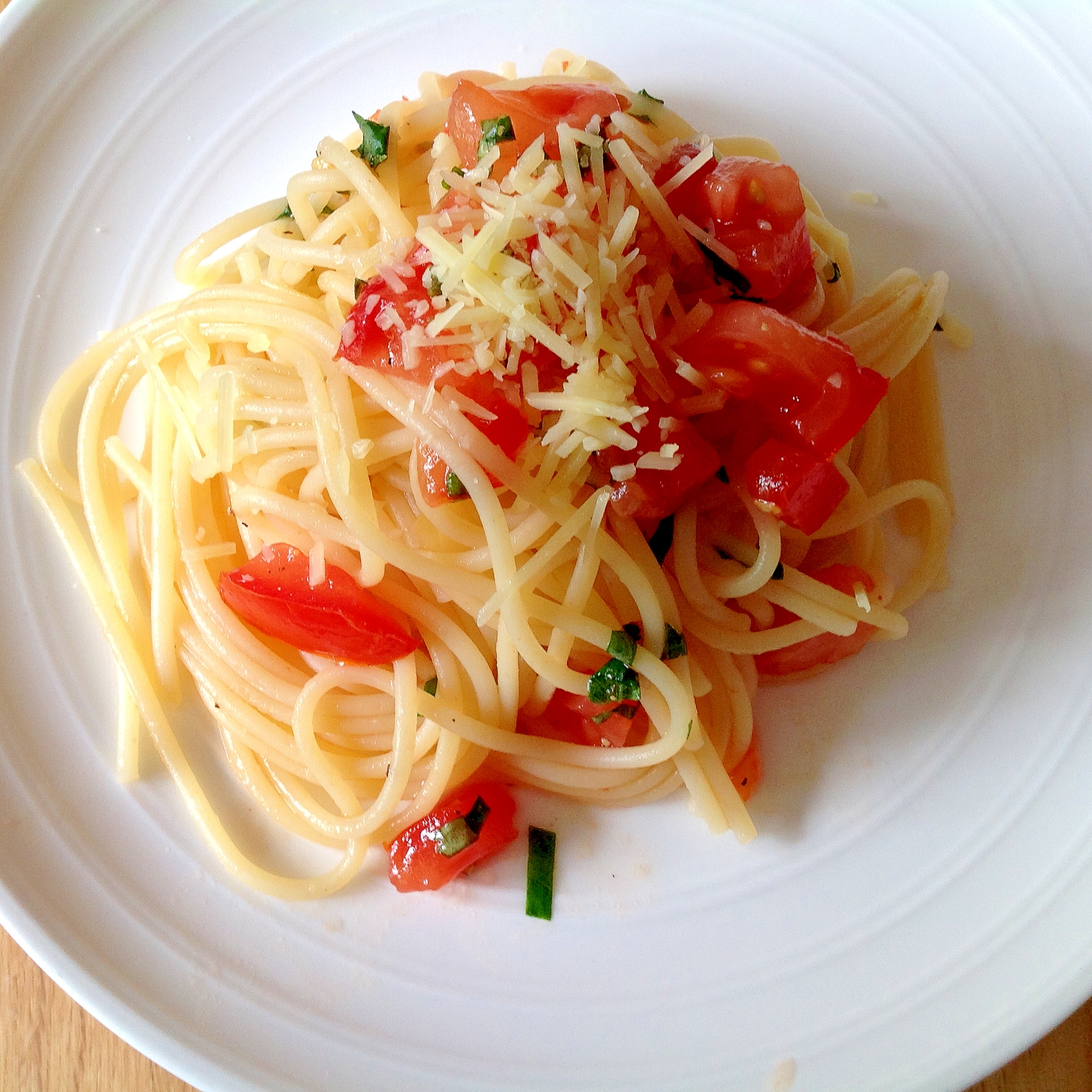 フレッシュトマトと大葉の簡単スパゲティ