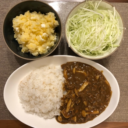 茹で卵とクリームチーズのポテトサラダ