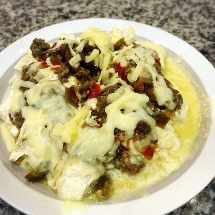 木綿豆腐のボロネーゼチーズ乗せ