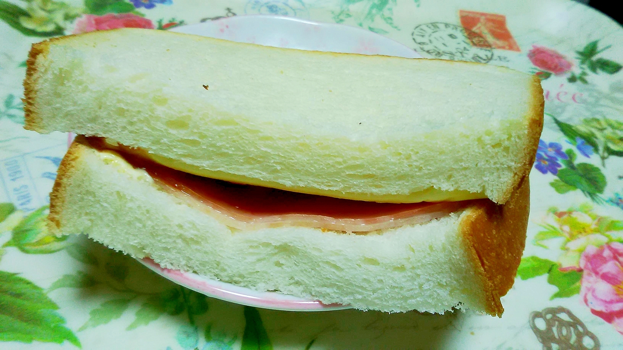 ベーコンチーズのマヨトーストサンド