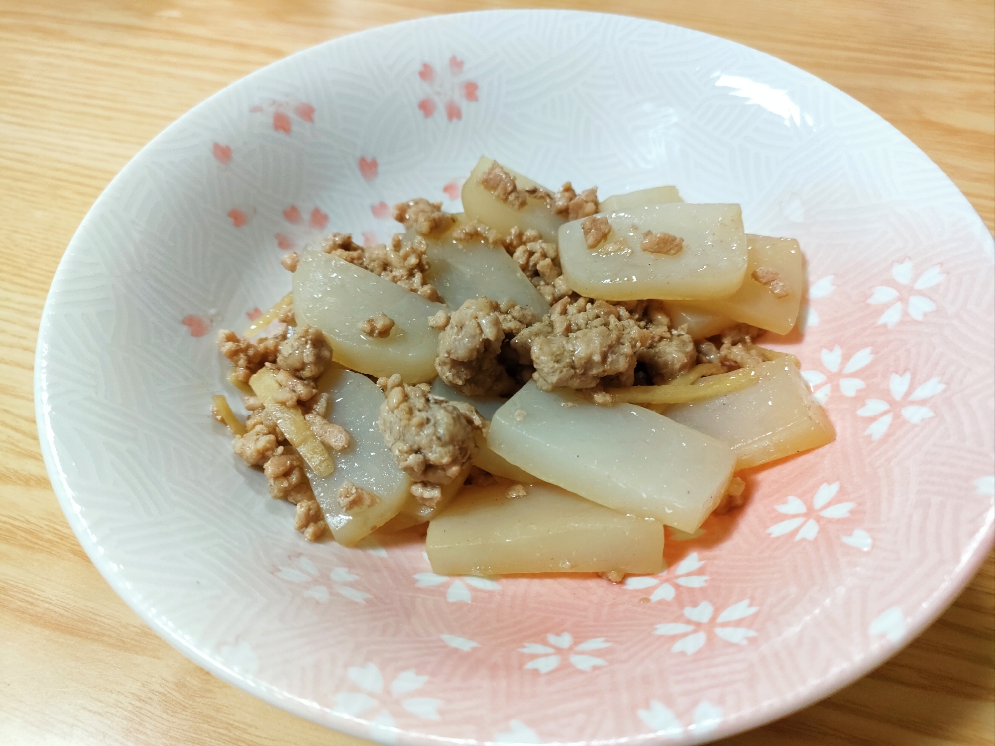 生姜風味☆豚ひき肉とこんにゃくのオイスター炒め