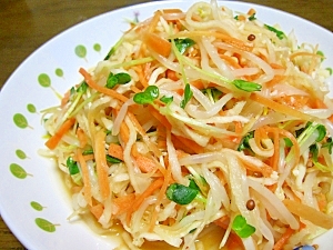 塩麹で簡単☆切干大根と野菜のピリ辛ヘルシーサラダ