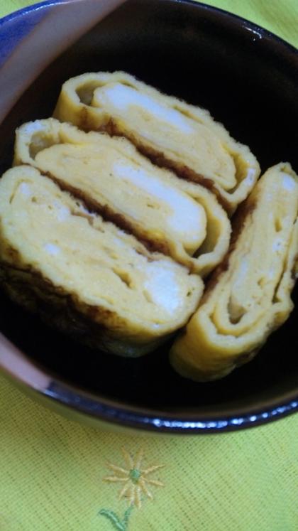 甘い卵焼きひさびさに作ってみました。
冷ますと味が際立ってとってもおいしいですねぇｗ