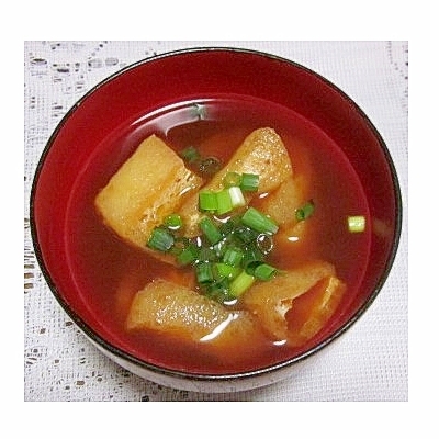 万能ねぎと油揚げの赤だし