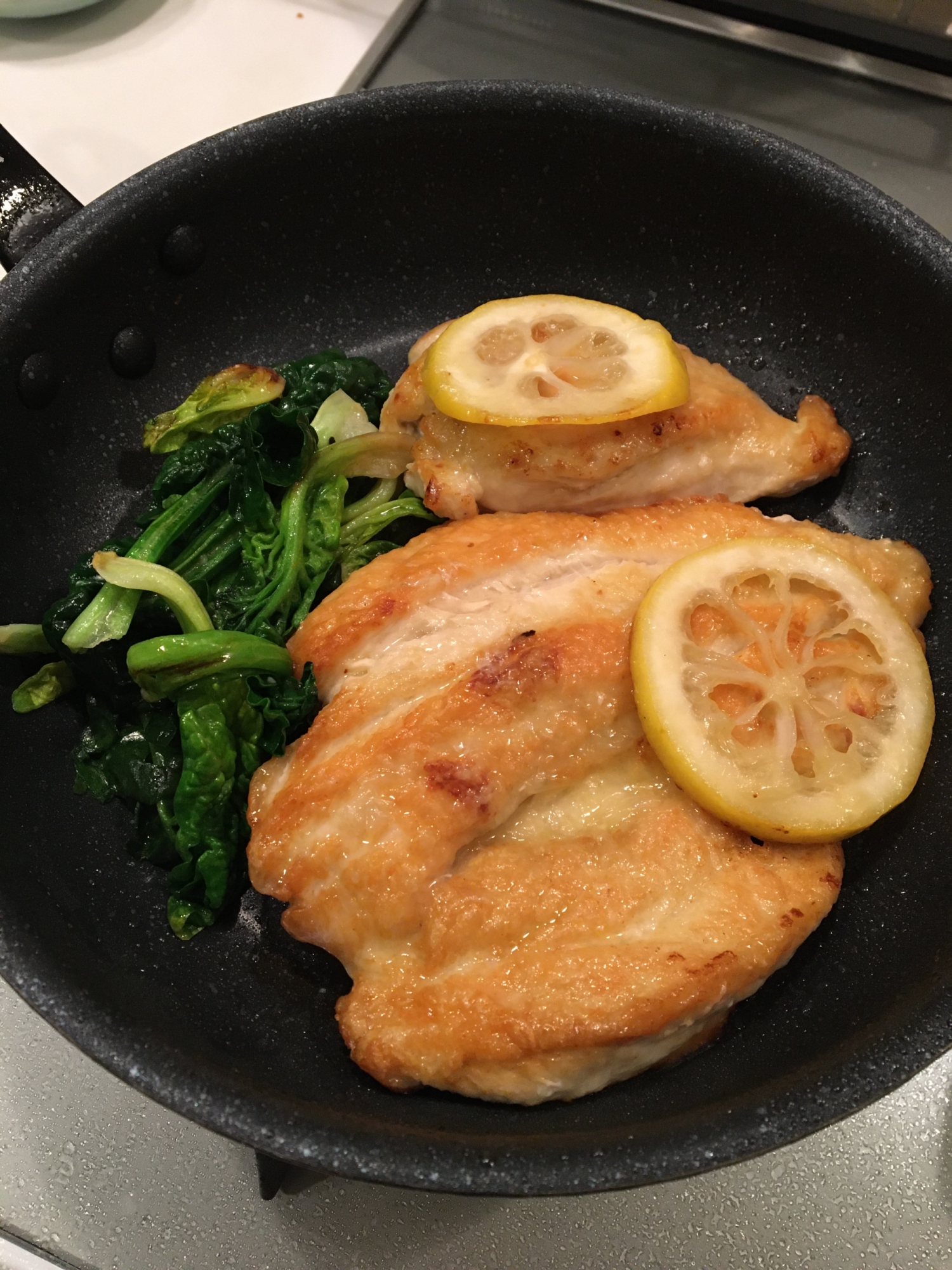 鶏胸肉のレモン焼き