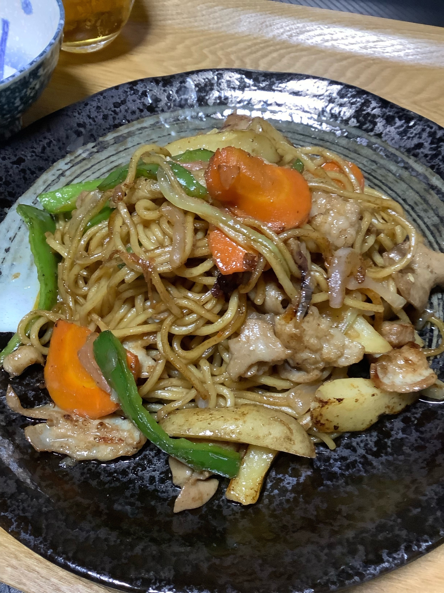 ホルモン焼きそば　ソース味