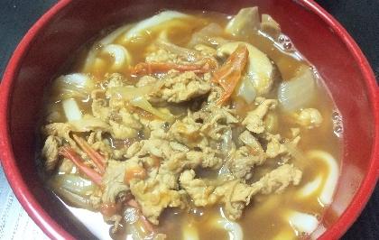 残りカレーと細めのうどん麺でカレーうどん