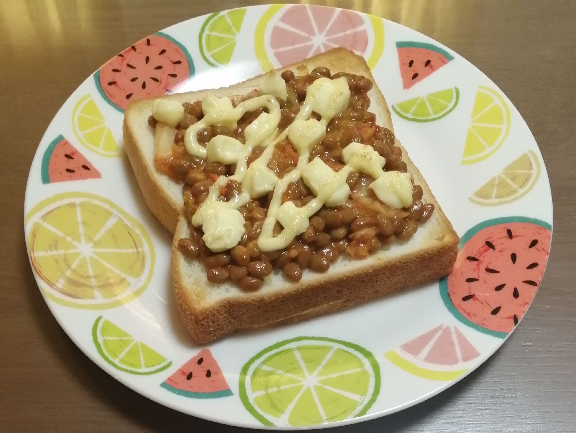 ゴロゴロチーズ納豆キムチトースト