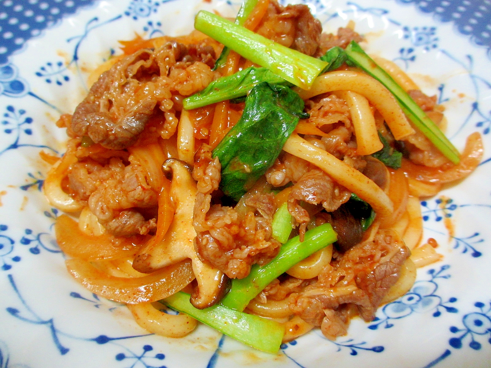 牛肉のピリ辛焼きうどん