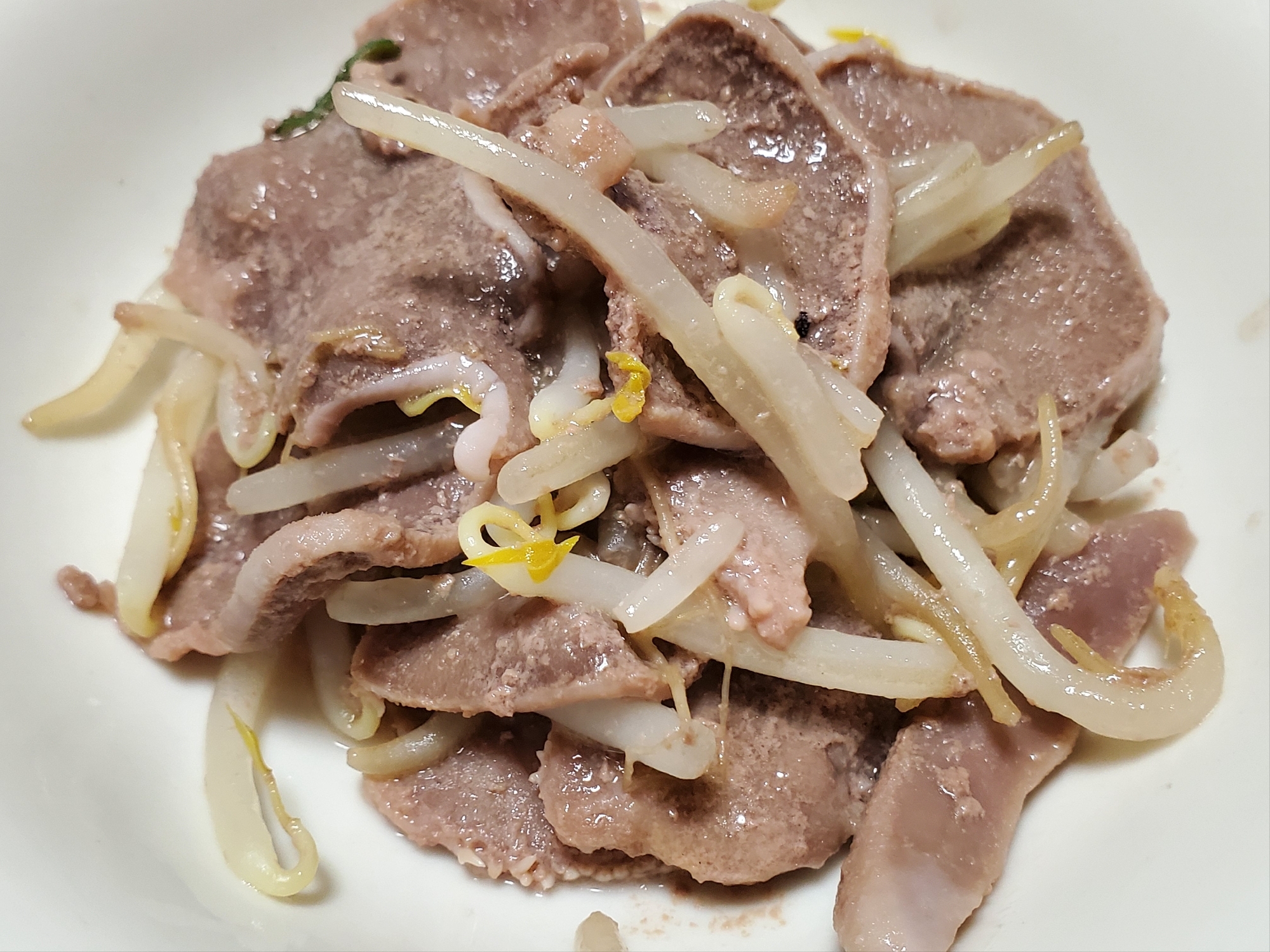 豚タンともやしのオイスターソース炒め