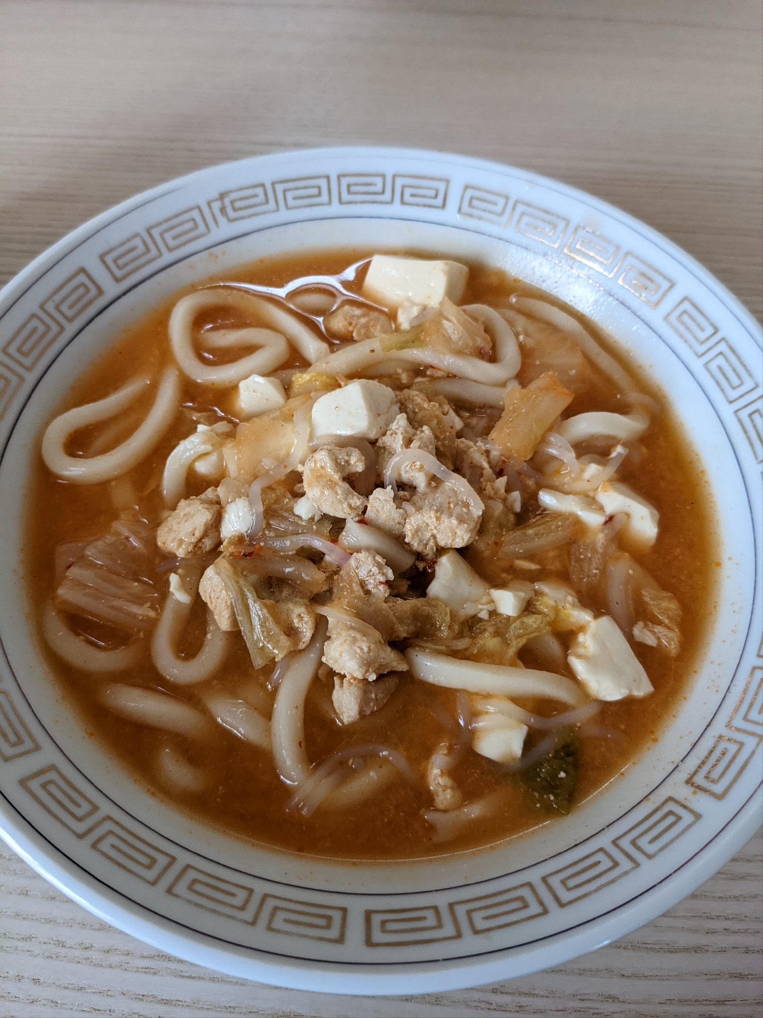 キムチ煮込みうどん