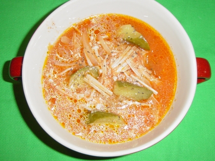 トマトジュースでラタトゥユ風スープ