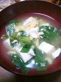 卵がふわふわ、豆腐と青梗菜のかきたまスープ