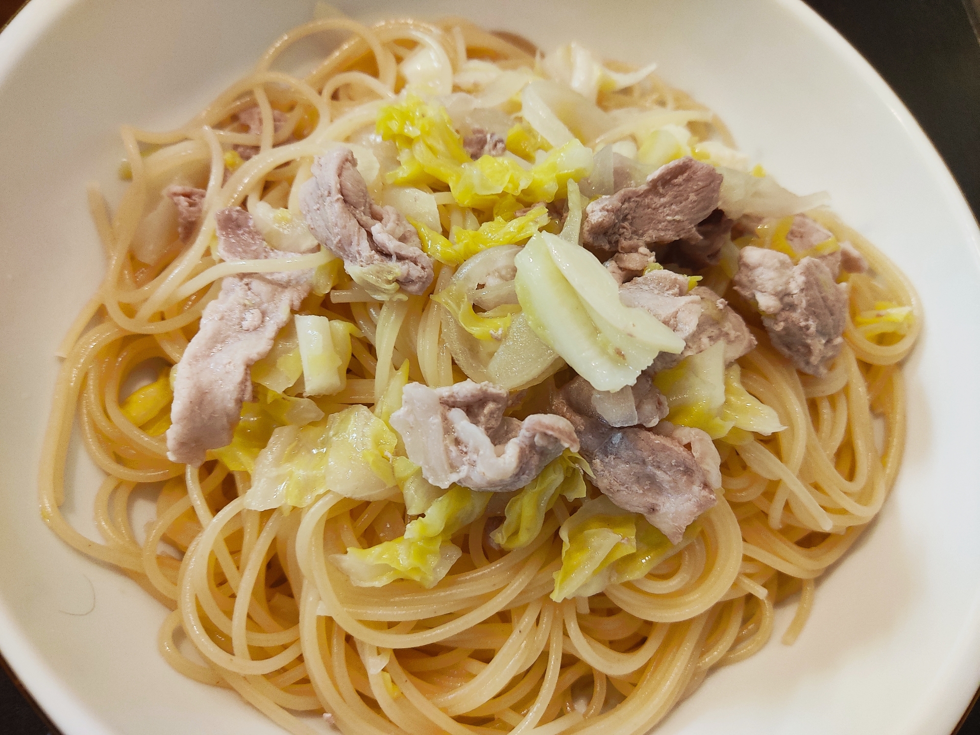 バターと白だしで☆豚肉と春キャベツのスパゲッティ