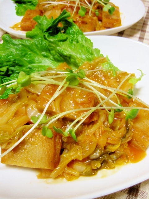 白菜とさつま揚げのチリソース煮