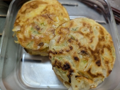 小さめサイズのお好み焼きにしました。
美味しかったです!