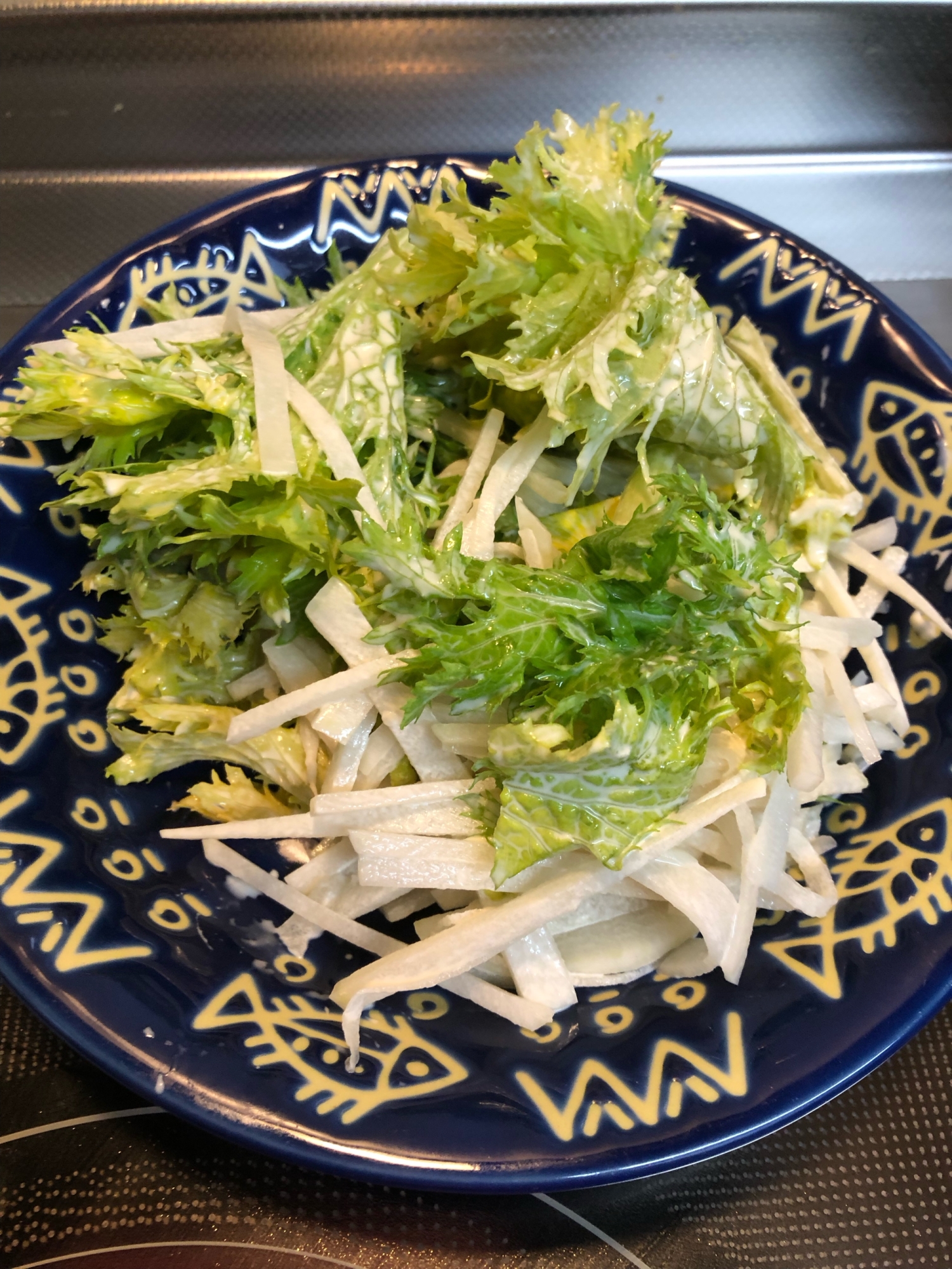 シャキシャキ♪大根とわさび菜のマヨ醤油サラダ^_^