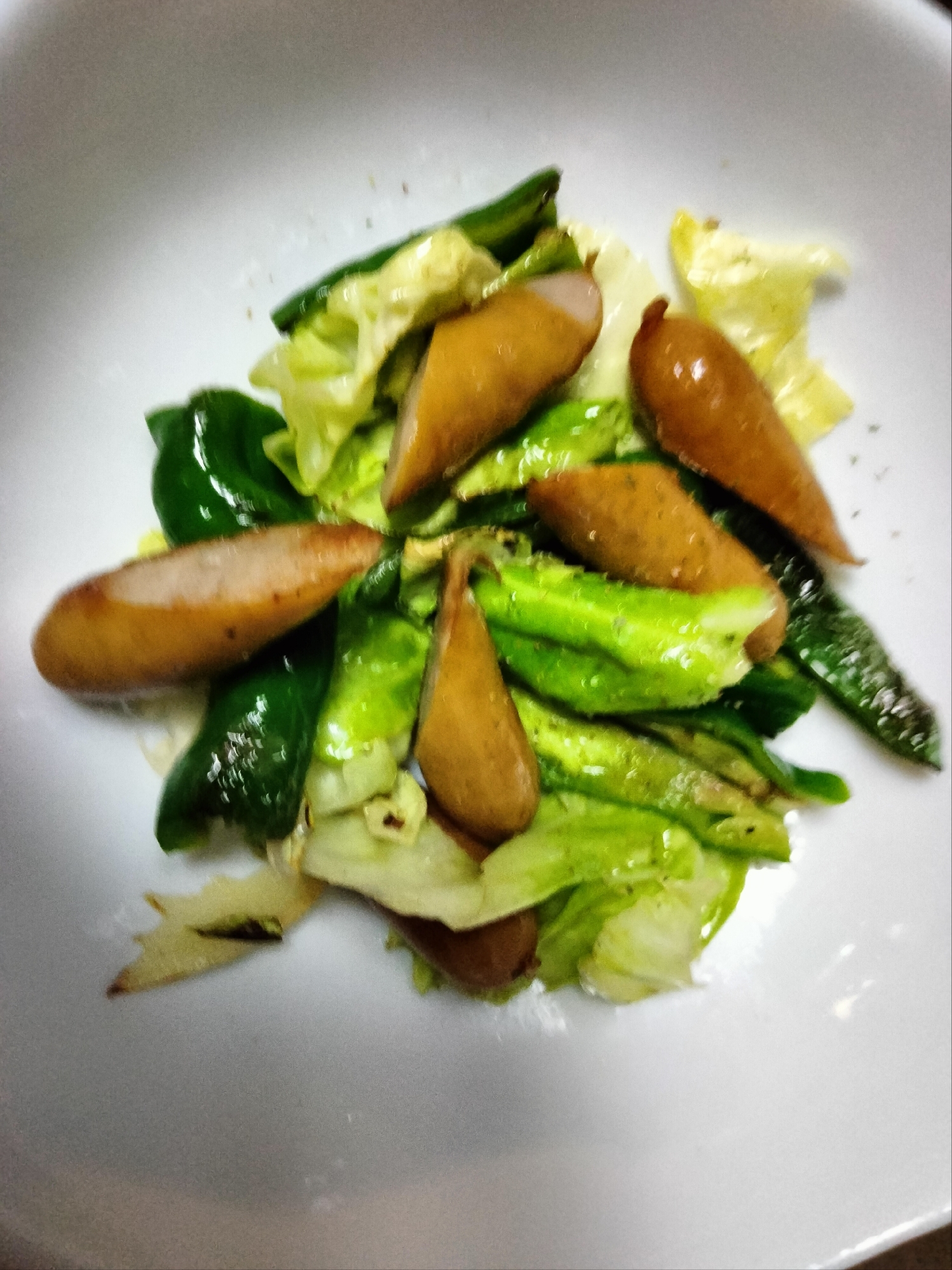 ウインナーとキャベツピーマン炒め