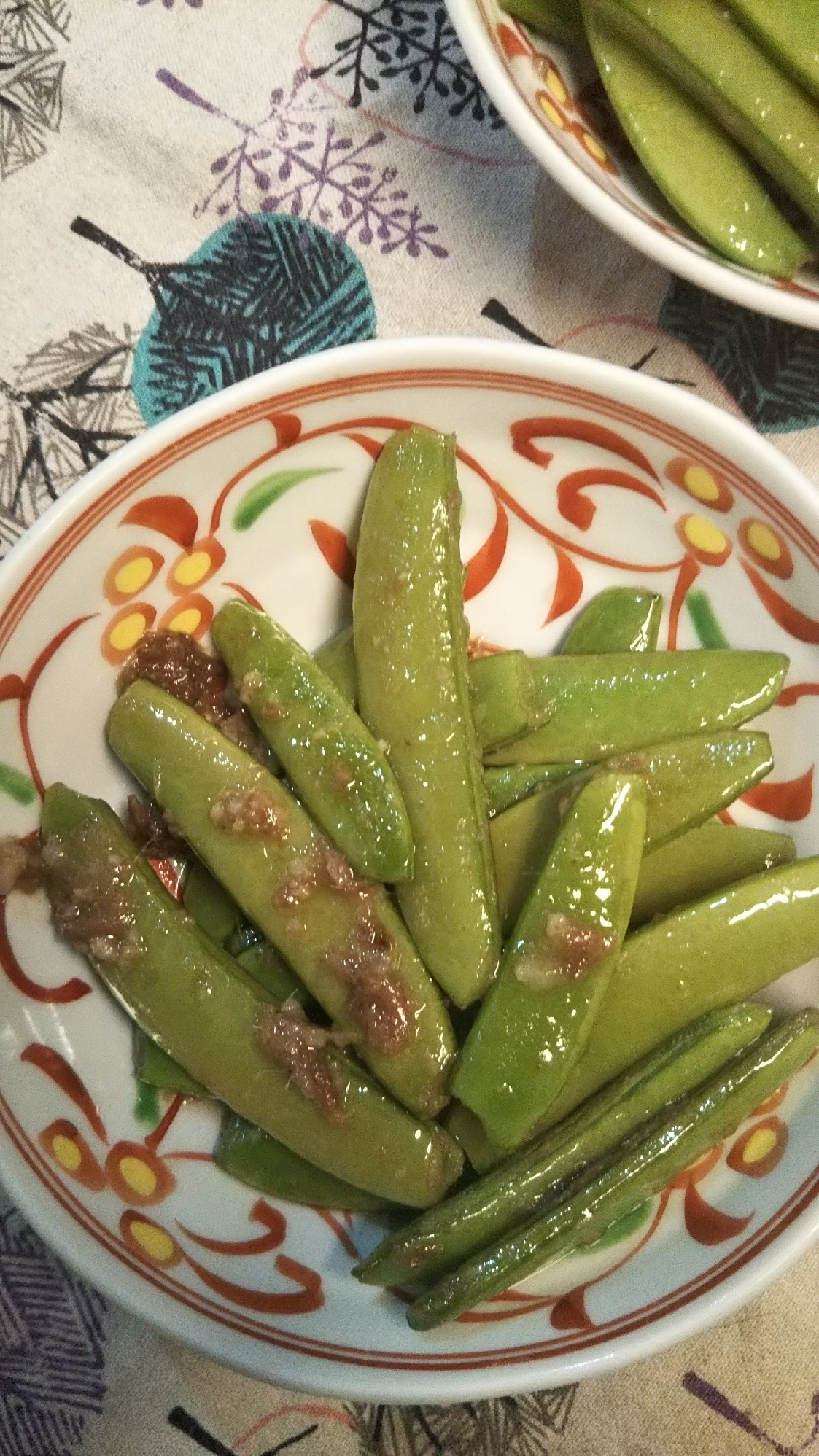 スナップえんどうのアンチョビ炒め