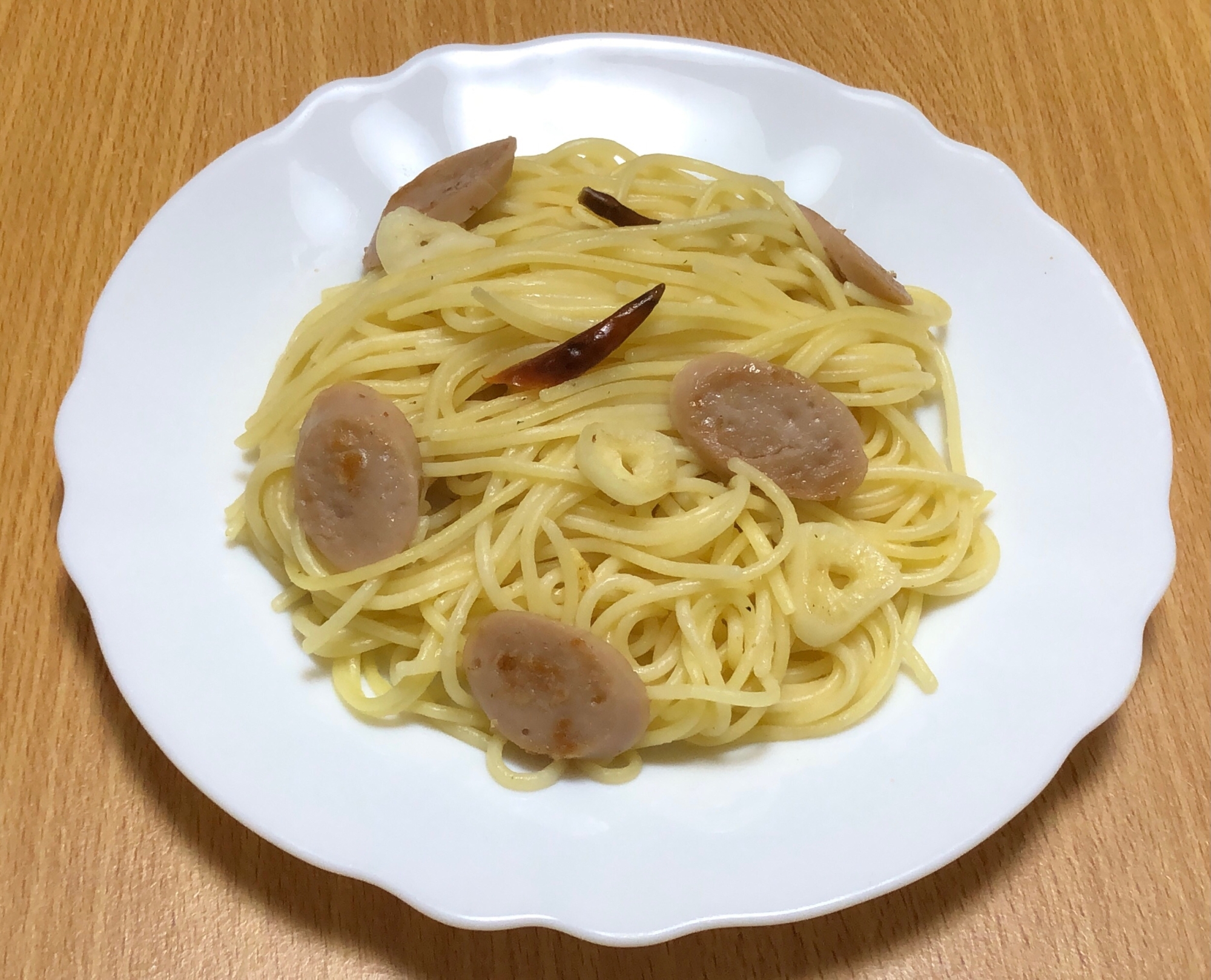 魚肉ソーセージでペペロンチーノ♪