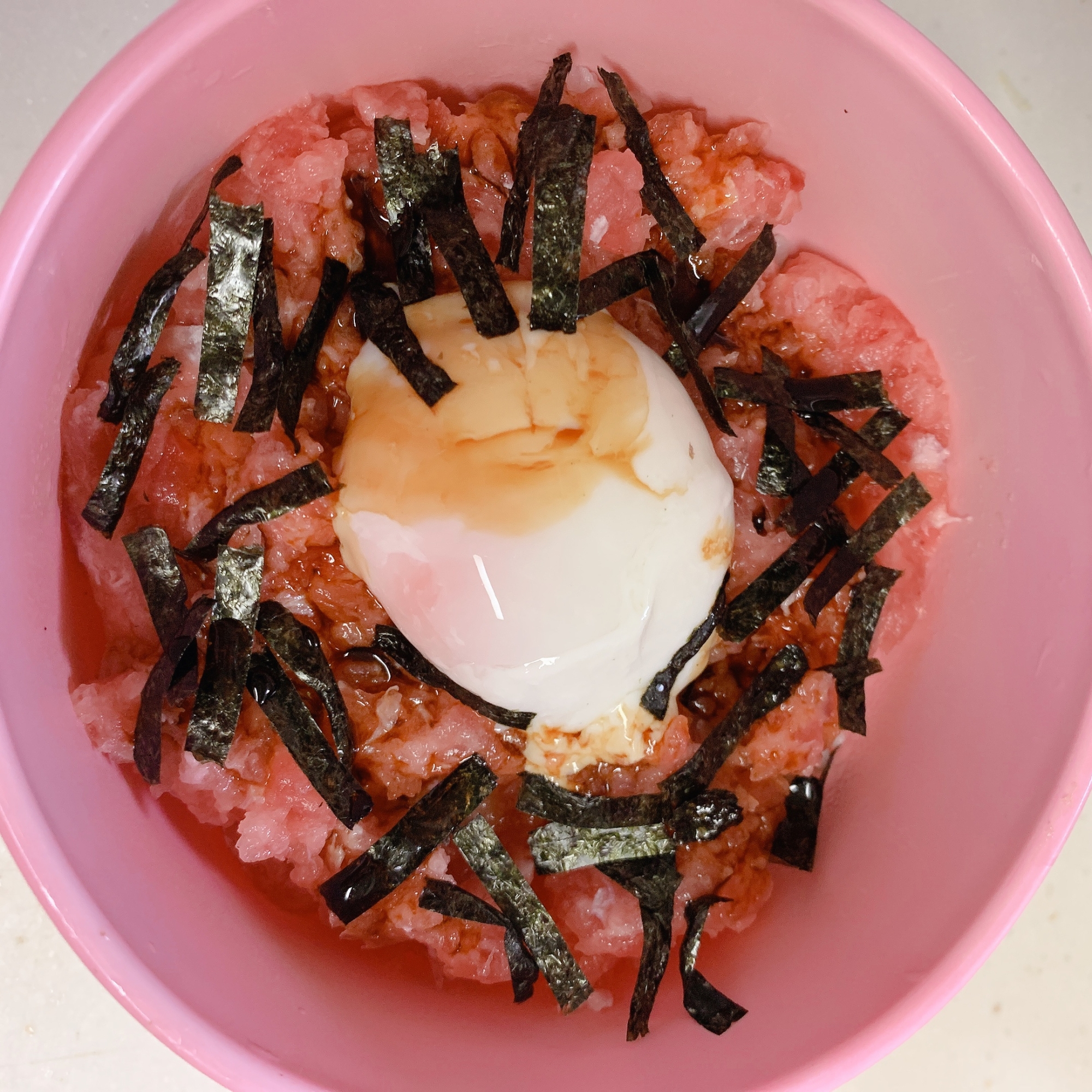 マグロたたき丼