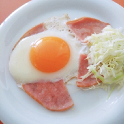 kawacchiさん こんにちは♪黄身ピッカピカの綺麗な目玉焼きが出来ました！とっても嬉しいです♪ヽ(´▽｀)/美味しくいただきました☆o(^o^)o感謝♪