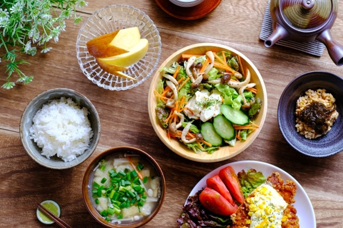 栄養バランスのよい献立とは 年齢に応じた考え方や3食の構成例も解説 デイリシャス 楽天レシピ