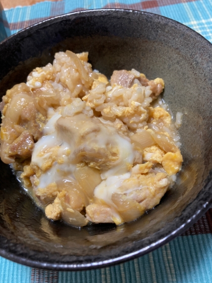 緑がなくてすみません(_ _)
親子丼の工程で肉のアク抜きをするのは初めてでした！
丁寧なレシピですね。美味しかったです☆