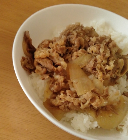 めんつゆ 焼肉のタレ 我が家の牛丼 レシピ 作り方 By なーくんママ 楽天レシピ