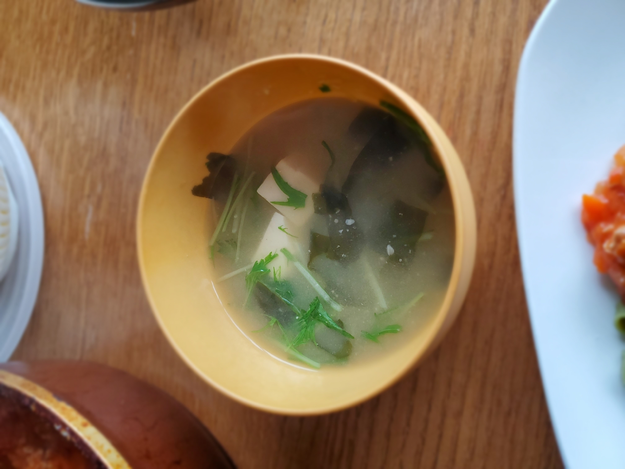 わかめと水菜と豆腐のお味噌汁