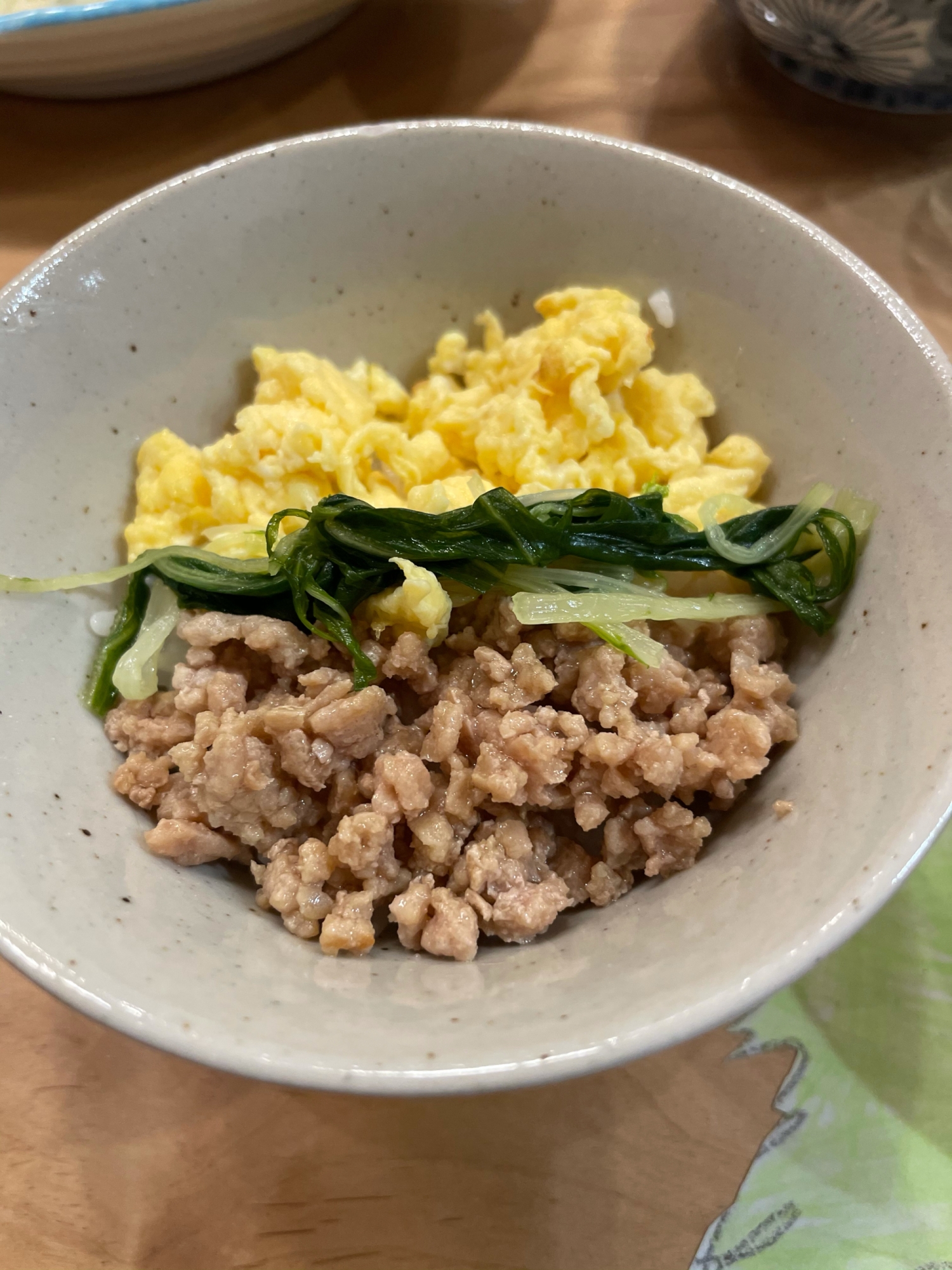 そぼろ丼