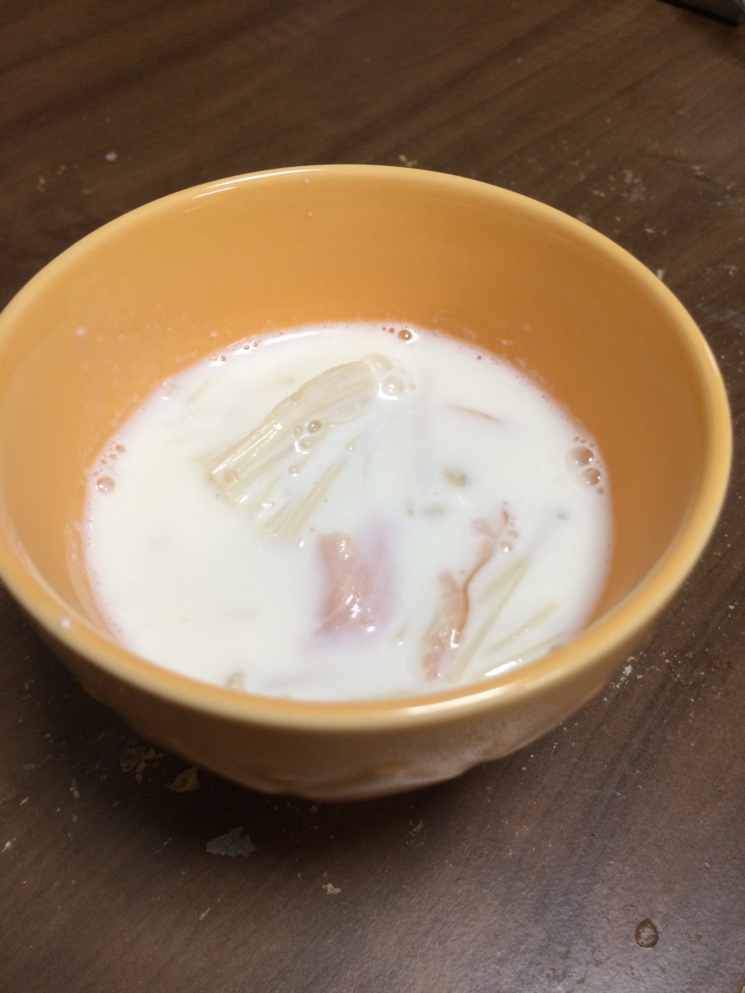 カップスープ粉で作る☆えのきのクリームソース