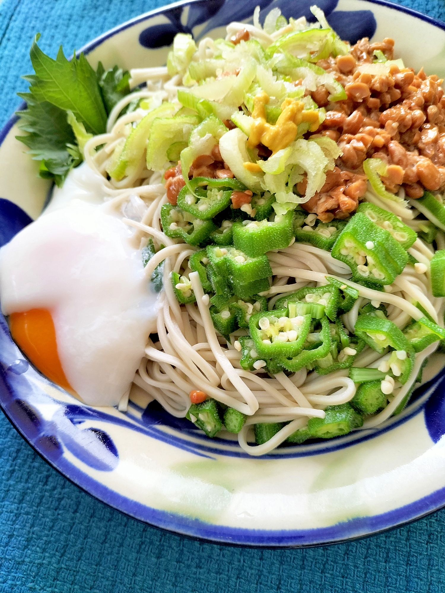 ツルッと美味しい♪布海苔ねばとろ蕎麦