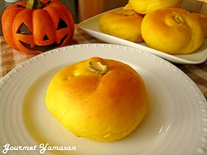 Hbで作る フワッフワのかぼちゃパン レシピ 作り方 By グルヤマ 楽天レシピ