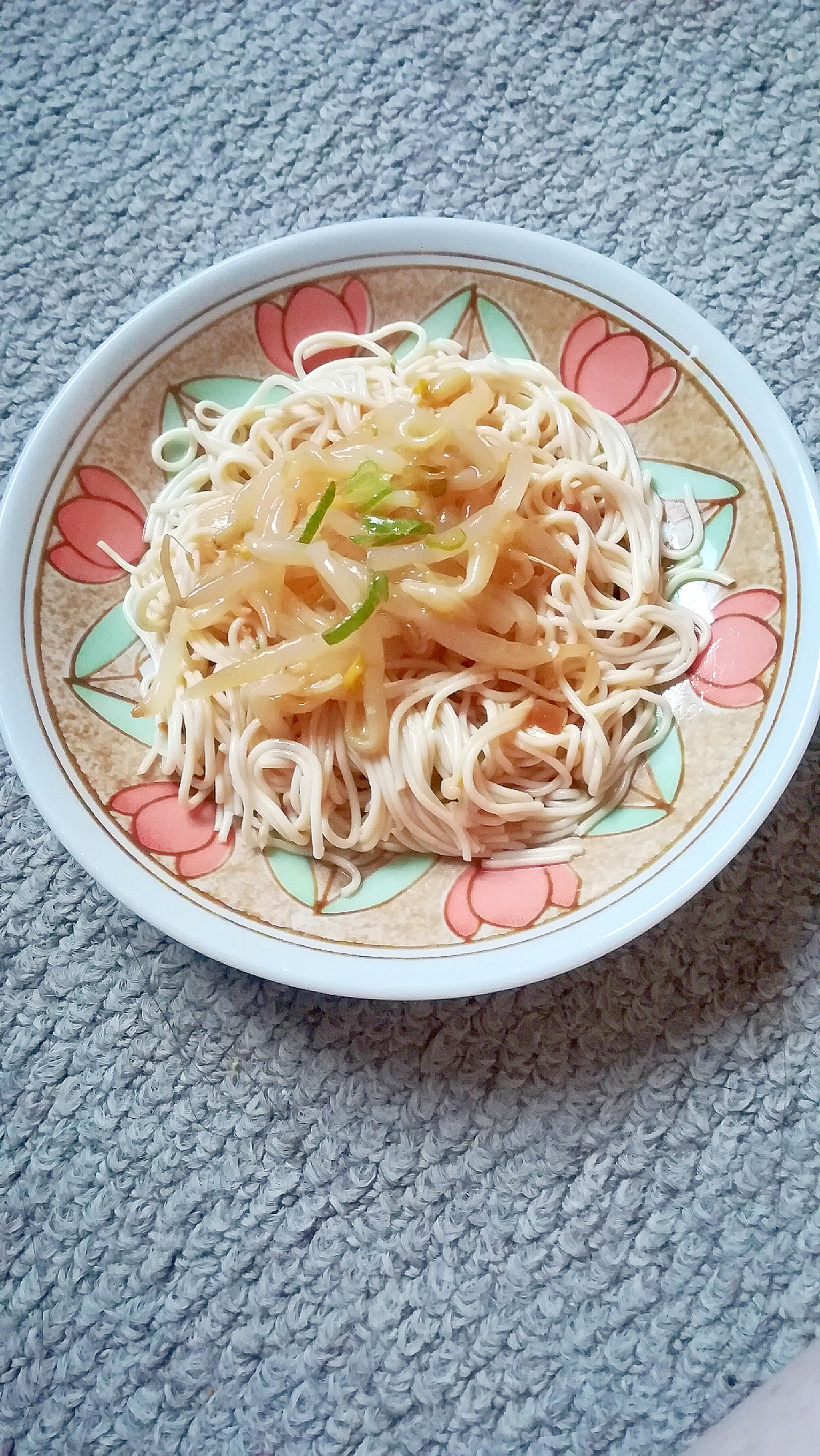 もやしナムルのぶっかけ豆腐そうめん