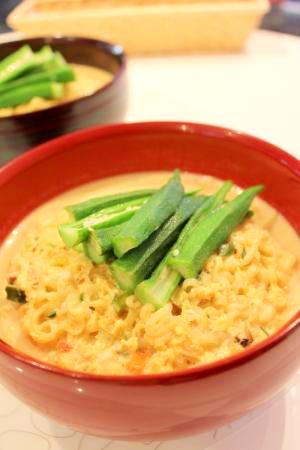 【インスタントラーメンアレンジ】まろやか辛ラーメン