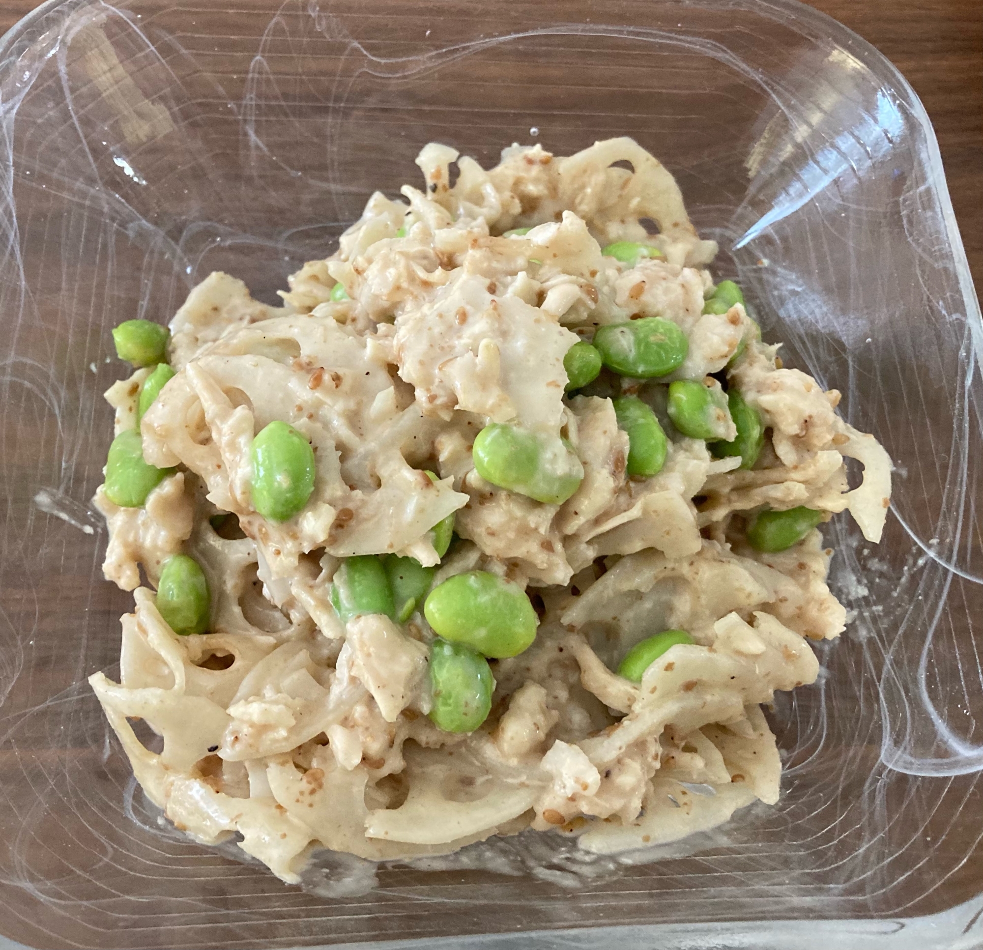 レンジで簡単！れんこんと枝豆とサラダチキンのサラダ