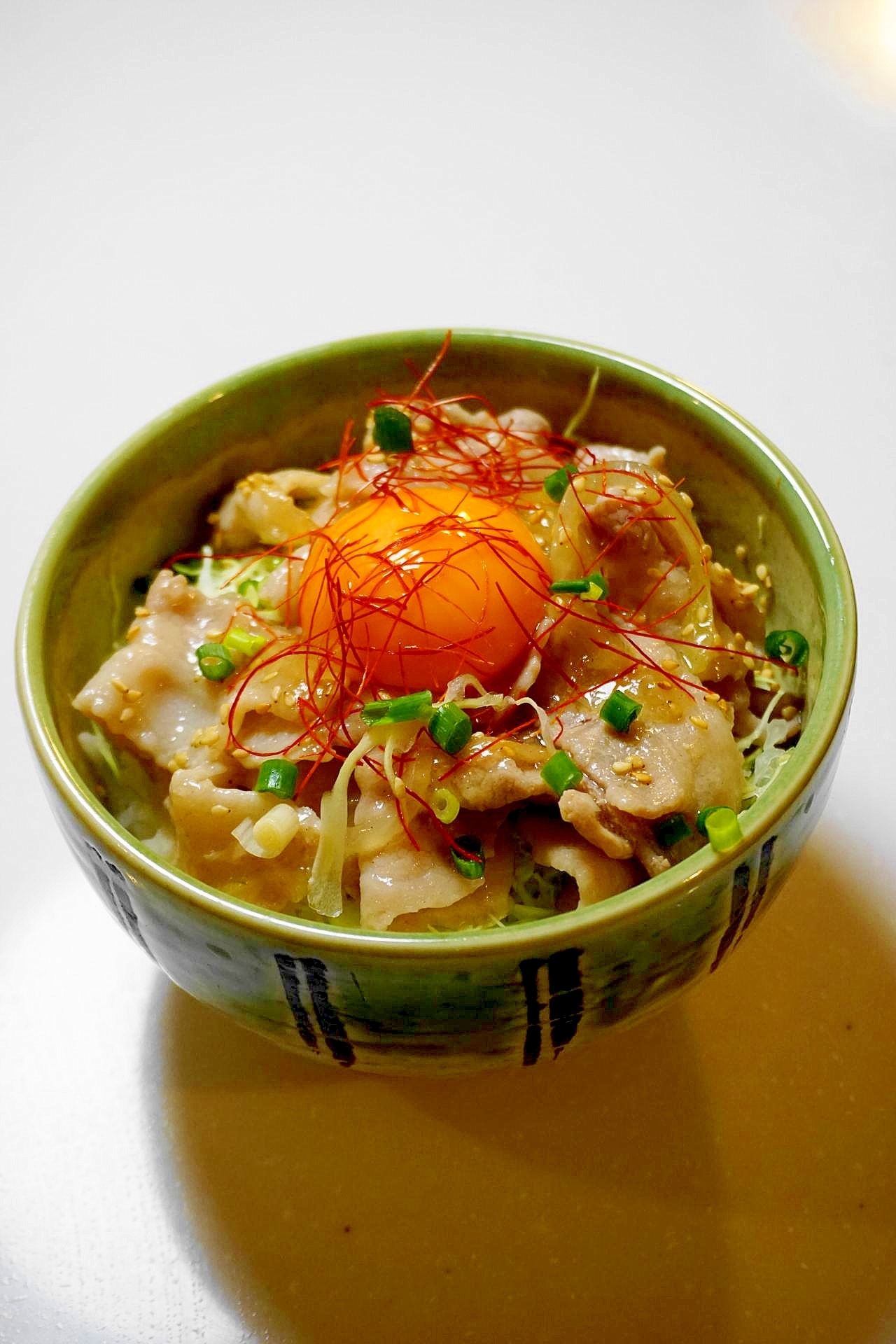 絶品の塩ダレでご飯がすすむ！塩だれ豚丼