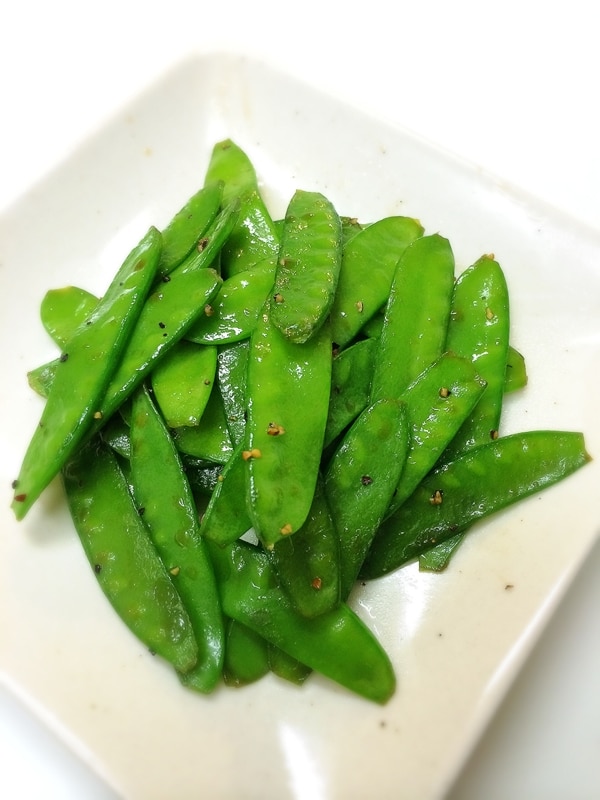 冷めても美味しい☆絹さやのにんにく醤油炒め レシピ・作り方 by