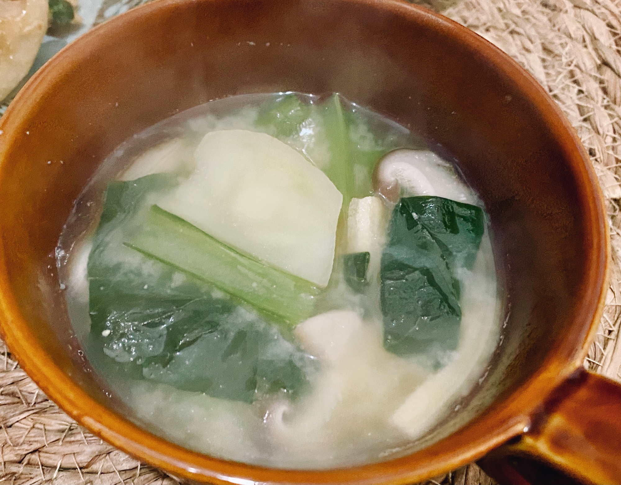 ꕥじゃがいもと小松菜の味噌汁ꕥ