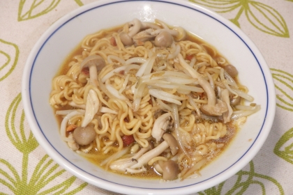 生姜とにんにくを入れて。味噌ラーメン。